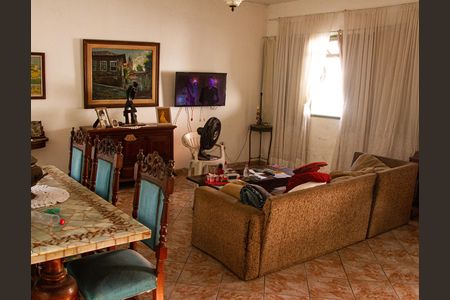 Casa para alugar com 80m², 2 quartos e 1 vaga