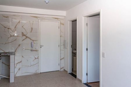 Apartamento para alugar com 38m², 2 quartos e sem vaga
