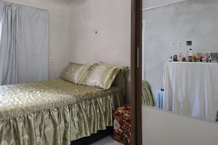 Casa de condomínio à venda com 112m², 3 quartos e 4 vagas Casa de condomínio à venda com 112m², 3 quartos e 4 vagasQuarto 1 - Suíte