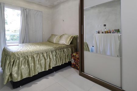 Casa de condomínio à venda com 112m², 3 quartos e 4 vagas Casa de condomínio à venda com 112m², 3 quartos e 4 vagasQuarto 1 - Suíte