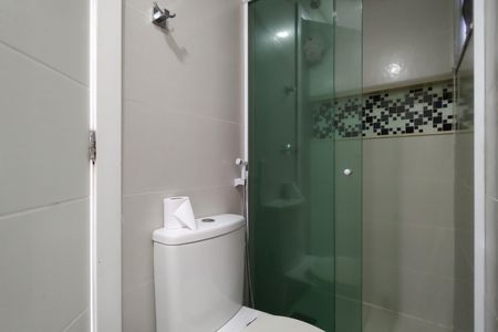 Casa de condomínio à venda com 112m², 3 quartos e 4 vagas Casa de condomínio à venda com 112m², 3 quartos e 4 vagasBanheiro da Suíte