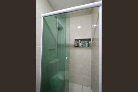 Casa de condomínio à venda com 112m², 3 quartos e 4 vagasBanheiro Social