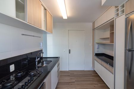 Cozinha de apartamento para alugar com 2 quartos, 72m² em Vila Nova Conceição, São Paulo