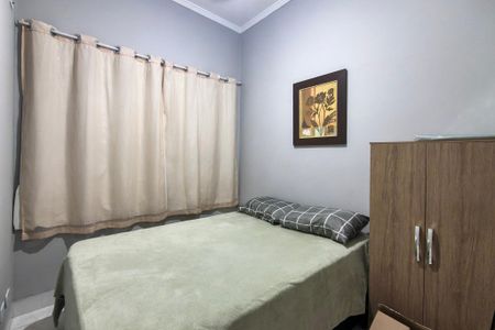 Quarto 1 de casa para alugar com 3 quartos, 75m² em Vila Tupi, Praia Grande