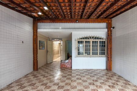Garagem de casa para alugar com 3 quartos, 75m² em Vila Tupi, Praia Grande