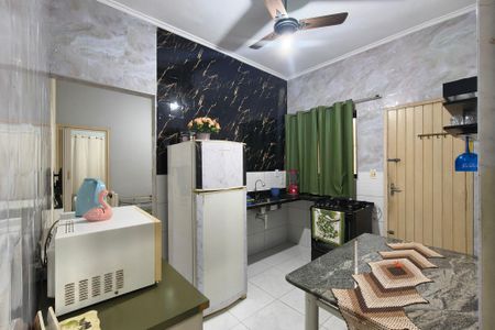 Casa para alugar com 75m², 3 quartos e 2 vagas Casa para alugar com 75m², 3 quartos e 2 vagasCozinha