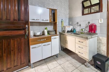 Casa para alugar com 75m², 3 quartos e 2 vagas Casa para alugar com 75m², 3 quartos e 2 vagasEdícula