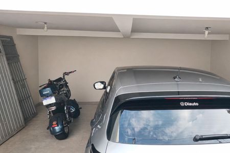 Garagem de casa à venda com 3 quartos, 240m² em Santa Paula, São Caetano do Sul