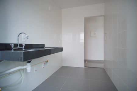Cozinha de apartamento para alugar com 2 quartos, 62m² em Jardim Itu Planalto, Porto Alegre