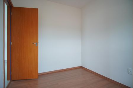 Quarto 2 de apartamento para alugar com 2 quartos, 62m² em Jardim Itu Planalto, Porto Alegre