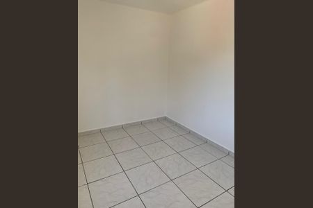 Quarto de apartamento para alugar com 2 quartos, 48m² em Roselândia, Cotia