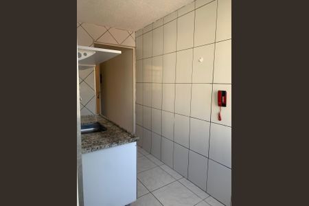 Cozinha de apartamento para alugar com 2 quartos, 48m² em Roselândia, Cotia