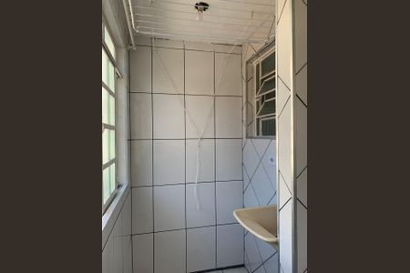 Área de serviço de apartamento para alugar com 2 quartos, 48m² em Roselândia, Cotia