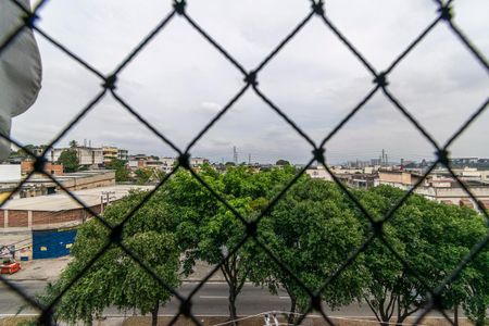 Vista do Quarto 2 de apartamento para alugar com 2 quartos, 81m² em Cordovil, Rio de Janeiro