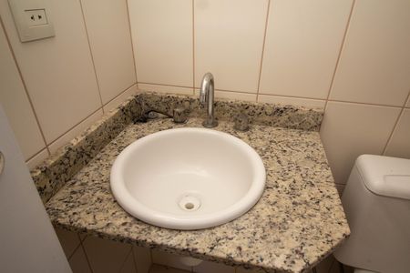 Apartamento à venda com 61m², 2 quartos e 1 vaga Apartamento à venda com 61m², 2 quartos e 1 vagaBanheiro da Suíte