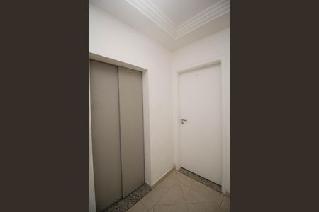 Apartamento à venda com 61m², 2 quartos e 1 vaga Apartamento à venda com 61m², 2 quartos e 1 vagaHall de entrada