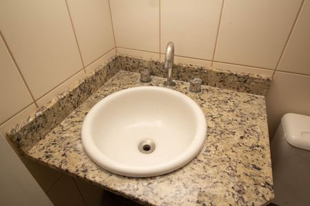Apartamento à venda com 61m², 2 quartos e 1 vaga Apartamento à venda com 61m², 2 quartos e 1 vagaBanheiro Social