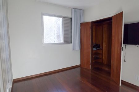 Apartamento à venda com 110m², 3 quartos e 2 vagas Apartamento à venda com 110m², 3 quartos e 2 vagassuite