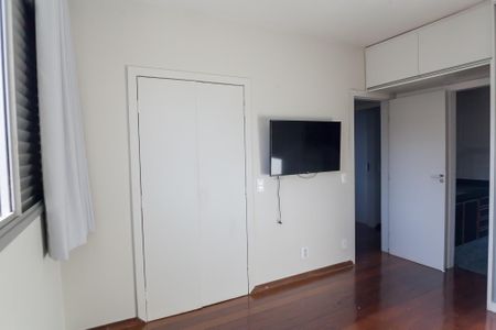 Apartamento à venda com 110m², 3 quartos e 2 vagas Apartamento à venda com 110m², 3 quartos e 2 vagassuite