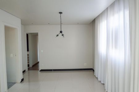 Apartamento à venda com 110m², 3 quartos e 2 vagas Apartamento à venda com 110m², 3 quartos e 2 vagassala