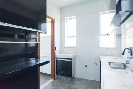 Apartamento à venda com 110m², 3 quartos e 2 vagas Apartamento à venda com 110m², 3 quartos e 2 vagasCozinha