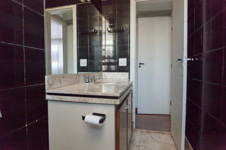 Apartamento à venda com 110m², 3 quartos e 2 vagas Apartamento à venda com 110m², 3 quartos e 2 vagasBanheiro Social