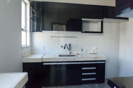 Apartamento à venda com 110m², 3 quartos e 2 vagas Apartamento à venda com 110m², 3 quartos e 2 vagasCozinha