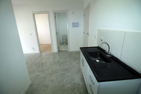 Cozinha de apartamento para alugar com 2 quartos, 54m² em Irajá, Rio de Janeiro