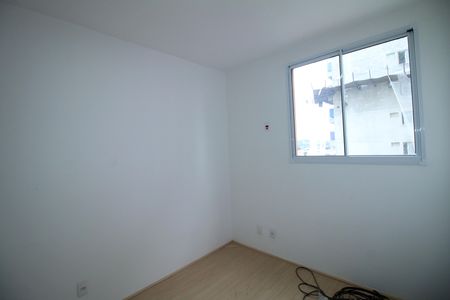 Quarto 1 de apartamento para alugar com 2 quartos, 54m² em Irajá, Rio de Janeiro
