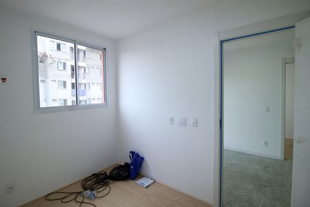 Quarto 1 de apartamento para alugar com 2 quartos, 54m² em Irajá, Rio de Janeiro