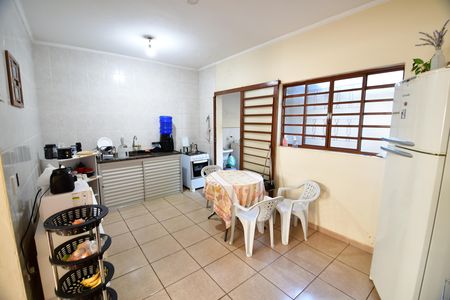 Casa à venda com 216m², 2 quartos e sem vagaCozinha