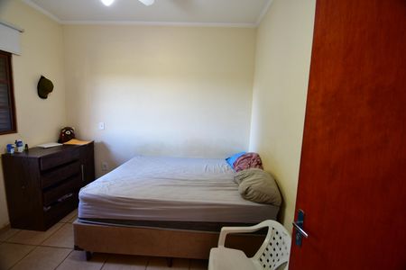Casa à venda com 216m², 2 quartos e sem vagaQuarto 2