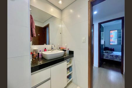 Apartamento à venda com 4 quartos, 130m² em Cachoeirinha, Belo Horizonte