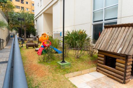 Apartamento para alugar com 81m², 2 quartos e 1 vaga Apartamento para alugar com 81m², 2 quartos e 1 vagaÁrea comum - Playground