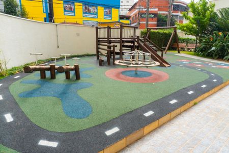 Apartamento para alugar com 81m², 2 quartos e 1 vaga Apartamento para alugar com 81m², 2 quartos e 1 vagaÁrea comum - Playground