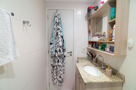 Apartamento para alugar com 81m², 2 quartos e 1 vaga Apartamento para alugar com 81m², 2 quartos e 1 vagaBanheiro Social