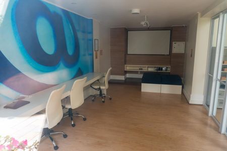 Apartamento para alugar com 81m², 2 quartos e 1 vaga Apartamento para alugar com 81m², 2 quartos e 1 vagaÁrea comum - Coworking