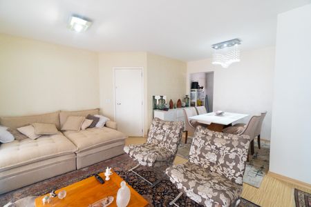 Apartamento para alugar com 81m², 2 quartos e 1 vaga Apartamento para alugar com 81m², 2 quartos e 1 vagaSala