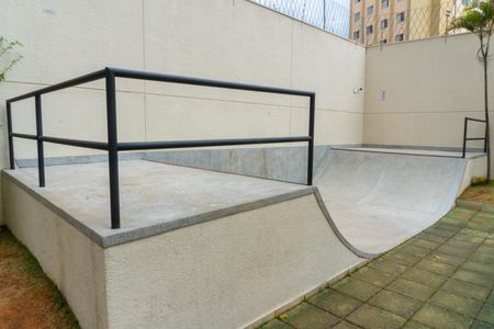 Apartamento para alugar com 81m², 2 quartos e 1 vaga Apartamento para alugar com 81m², 2 quartos e 1 vagaÁrea comum - Pista de Skate