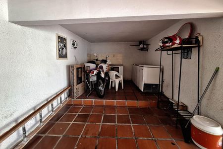 Garagem de casa à venda com 4 quartos, 250m² em Santa Rosa, Niterói