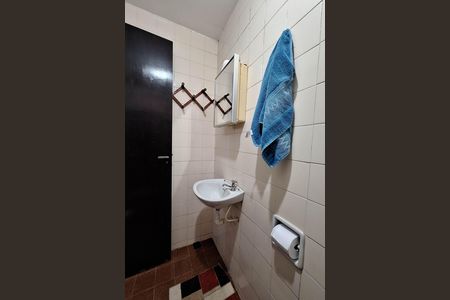 Casa à venda com 250m², 4 quartos e 4 vagas Casa à venda com 250m², 4 quartos e 4 vagasBanheiro 2