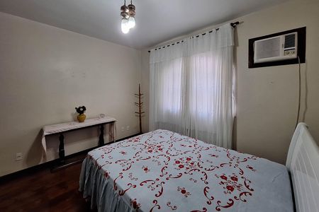 Casa à venda com 250m², 4 quartos e 4 vagas Casa à venda com 250m², 4 quartos e 4 vagasQuarto 2