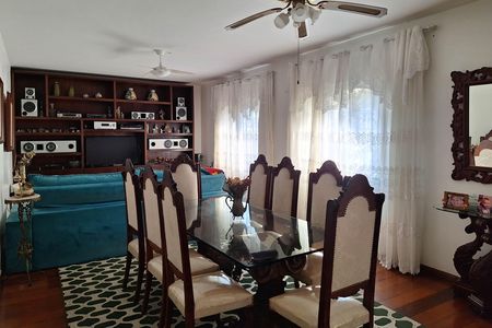 Casa à venda com 250m², 4 quartos e 4 vagas Casa à venda com 250m², 4 quartos e 4 vagasSala 1