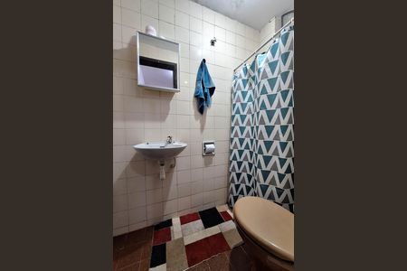 Casa à venda com 250m², 4 quartos e 4 vagas Casa à venda com 250m², 4 quartos e 4 vagasBanheiro 2