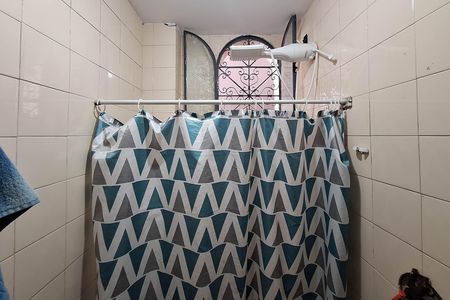 Casa à venda com 250m², 4 quartos e 4 vagas Casa à venda com 250m², 4 quartos e 4 vagasBanheiro 2