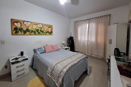 Casa à venda com 250m², 4 quartos e 4 vagas Casa à venda com 250m², 4 quartos e 4 vagasQuarto 3