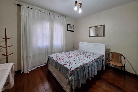 Casa à venda com 250m², 4 quartos e 4 vagas Casa à venda com 250m², 4 quartos e 4 vagasQuarto 2