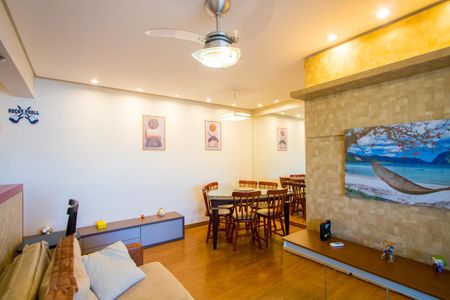 Apartamento à venda com 60m², 2 quartos e 2 vagas Apartamento à venda com 60m², 2 quartos e 2 vagasSala