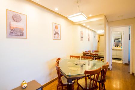 Apartamento à venda com 60m², 2 quartos e 2 vagas Apartamento à venda com 60m², 2 quartos e 2 vagasSala