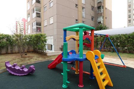 Apartamento à venda com 70m², 2 quartos e 2 vagasÁrea Comum - Playground